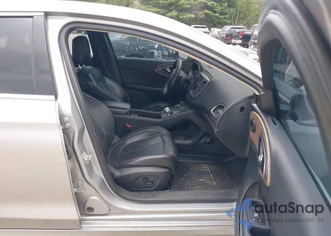 2015 Chrysler 200 C из США, поврежденный, VIN 1C3CCCEG6FN678375